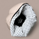 Weekend Escape, la cuccia letto con piumone rotonda con tela pois di Fluffy Dude pet Couture